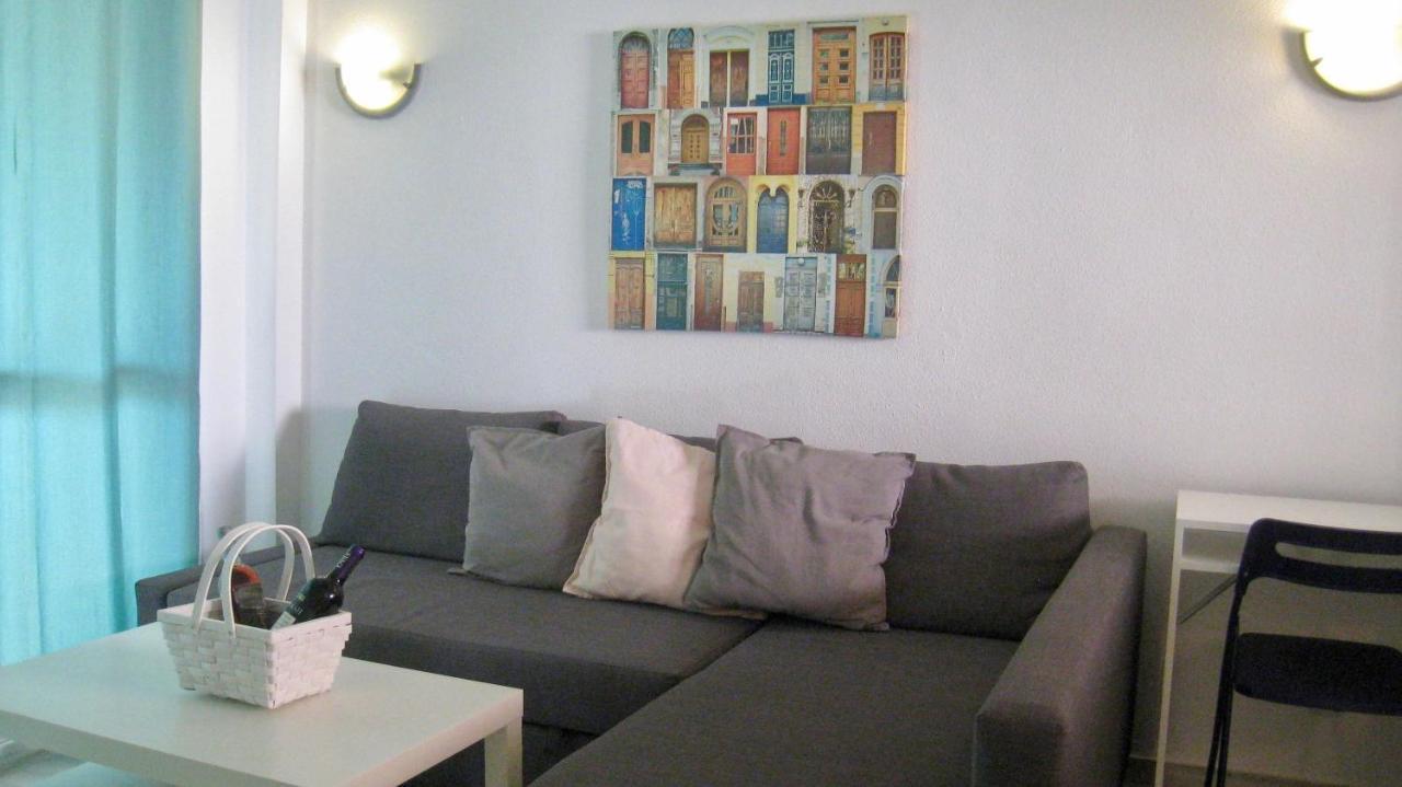 Ferienwohnung Carihuela Un Dormitorio Junto Al Mar Torremolinos Exterior foto