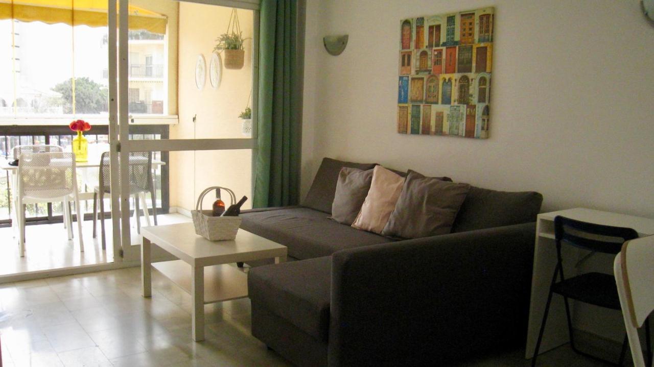 Ferienwohnung Carihuela Un Dormitorio Junto Al Mar Torremolinos Exterior foto